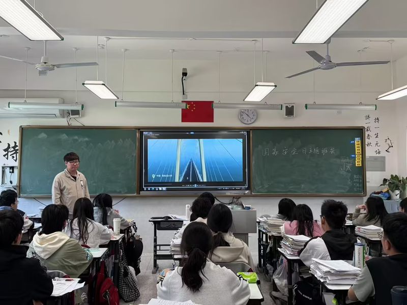 ed5e97fe84754109826baced37585042.jpg