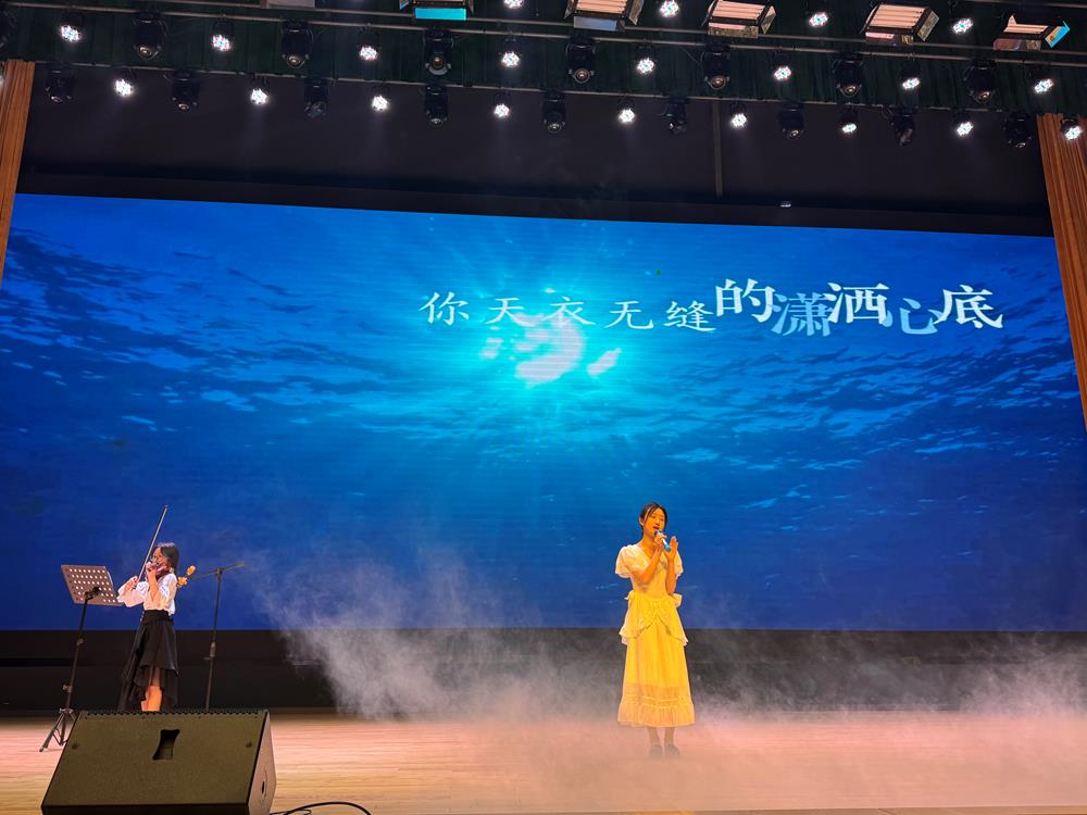 efb9fb50d40443a38eeac4dd6b517f70.jpg