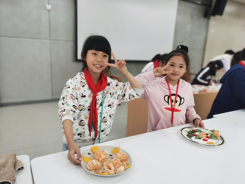 5d3ae26f92bd42d7b13905b3f870bc73.jpg
