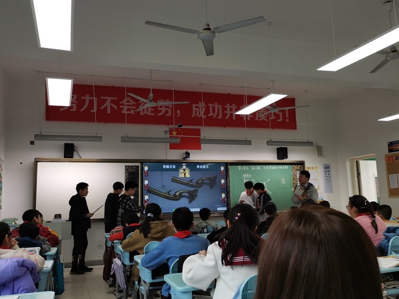 70ab029f887d4871be69124ffd653f7d.jpg